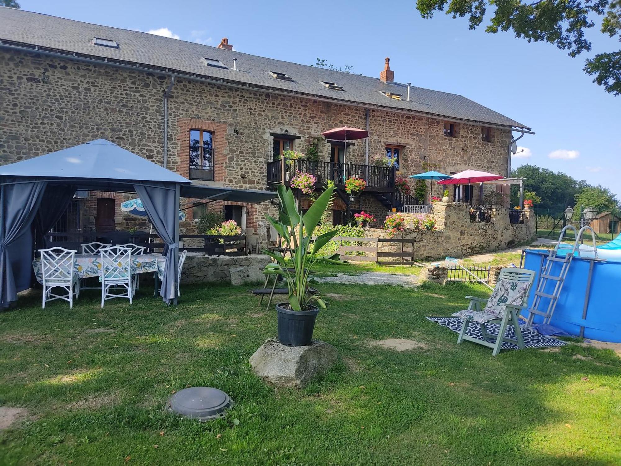 LES QUATRE VENTS ≡ Ars (Creuse), France ≡ Lowest Booking Rates For Les